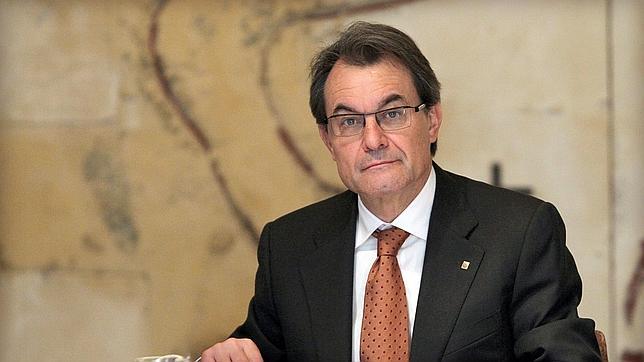 Artur Mas no aclara si Cataluña seguirá la vía Kosovo