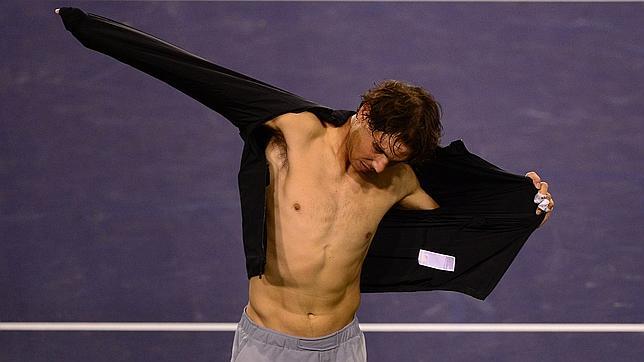 Nadal no jugará en Miami y volverá en la tierra de Montecarlo