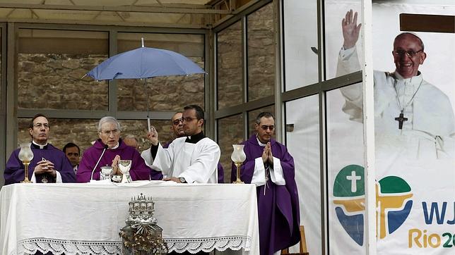 Rouco pide a los españoles que busquen la Gracia, «como el Papa invita a hacer»