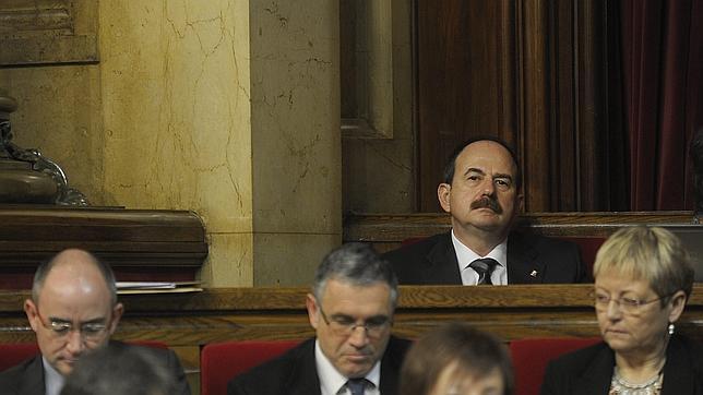 Oriol Pujol eleva a cuatro los diputados inculpados en el Parlamento catalán