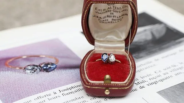 Vendido por 900.000 euros el anillo de la emperatriz Josefina