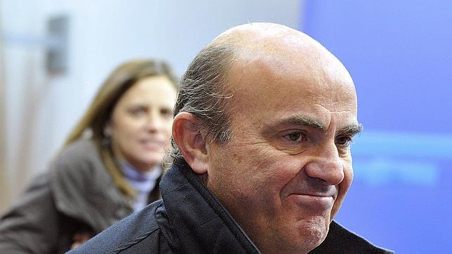 Luis de Guindos dice que el pacto sobre Chipre «disipa todas las dudas»