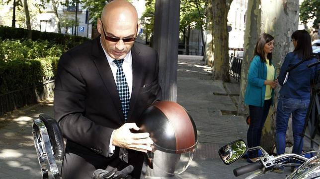 Gómez Bermúdez plantea una cuestión de competencia como única salida al «caso Bárcenas»