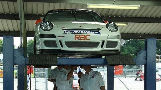 Detenido por falsificar la ITV de su coche