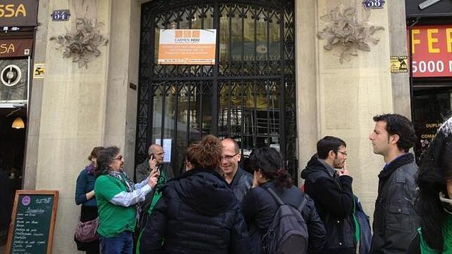 La PAH señala a la diputada del PP Dolors Montserrat con un nuevo escrache