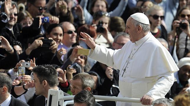 Bergoglio, al aceptar ser Papa: «Soy un gran pecador»