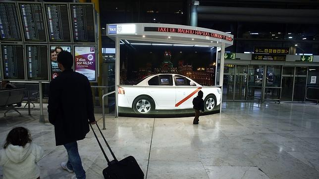 Un simulador de tarifas en Barajas calculará cuánto cuesta el taxi
