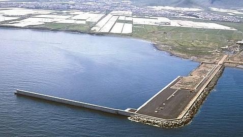 Medio Ambiente da un titánico «sí» a la ampliación del puerto de Arinaga