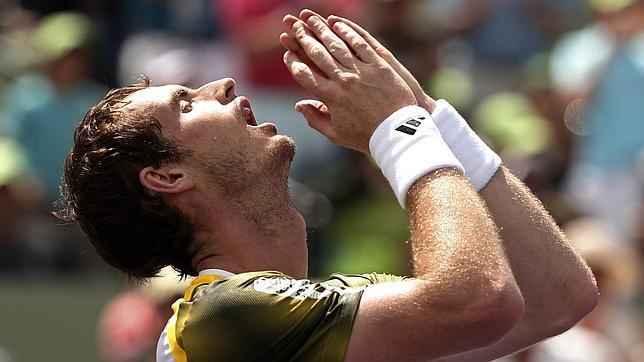 Murray derrota a Ferrer en un partido agónico