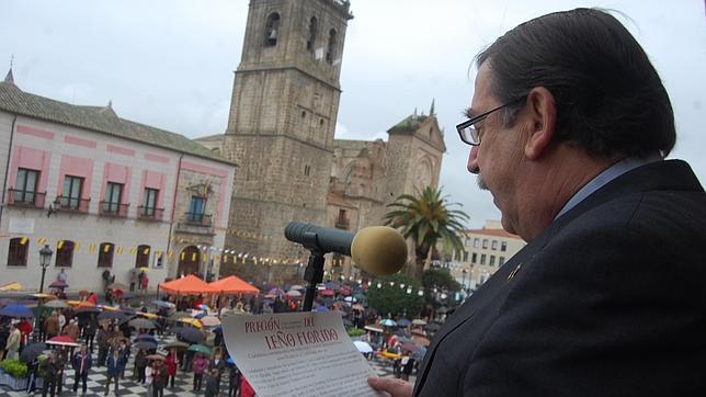 El alcalde anima a invertir en Talavera en el Pregón de Mondas