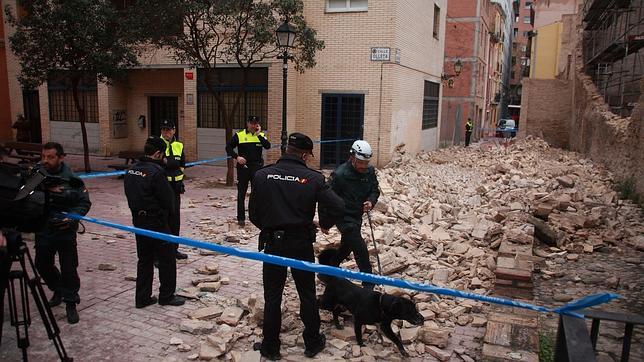 Se derrumba una parte de la muralla medieval de Zaragoza