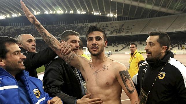 Giorgios Katidis, vetado de los estadios griegos durante tres meses por su saludo nazi