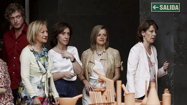 Bildu presenta la anunciada moción de censura contra Barcina