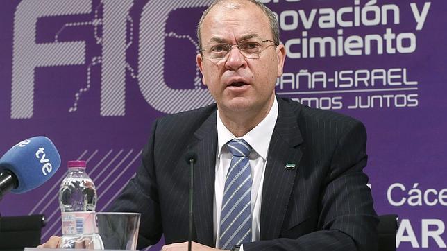 Monago, sobre los antidesahucios: «Hay algunos que son unos aprovechados»