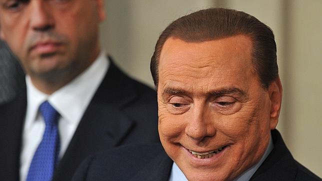 Berlusconi y Bersani acuerdan elegir juntos al presidente de la República