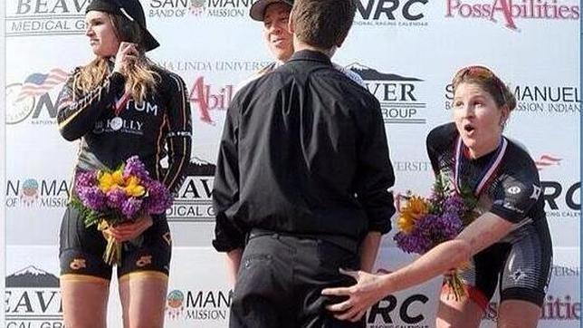 A Sagan le sale una imitadora