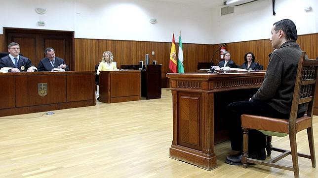 Bretón: «Jamás se me va a ocurrir darle una bofetada a mi hijo»