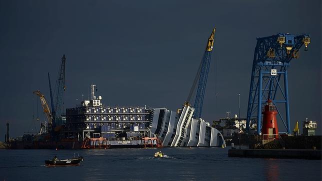 Un millón de euros de sanción para Costa Cruceros por el naufragio del Concordia