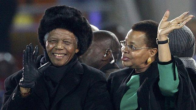 El delicado estado de salud de Mandela desata una batalla legal por su legado