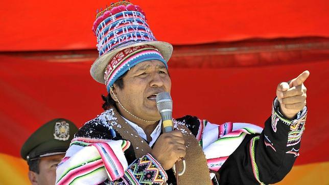 Evo Morales revela que hizo llorar a su hermana por impedirle ser primera dama