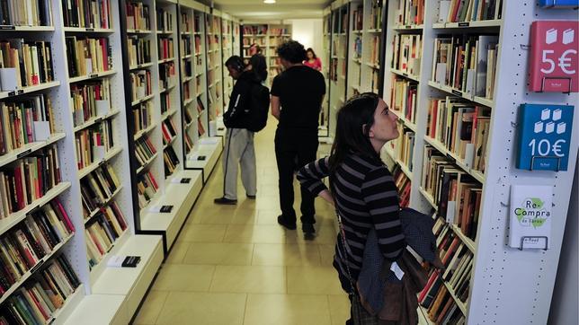 Librería «low cost» para los amantes de la lectura