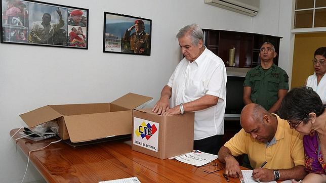 Más de 40 observadores internacionales supervisarán los comicios venezolanos