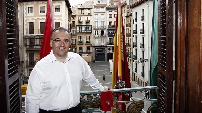 Maya se reafirma en que su actuación respecto a las dietas de Caja Navarra fue «correcta»