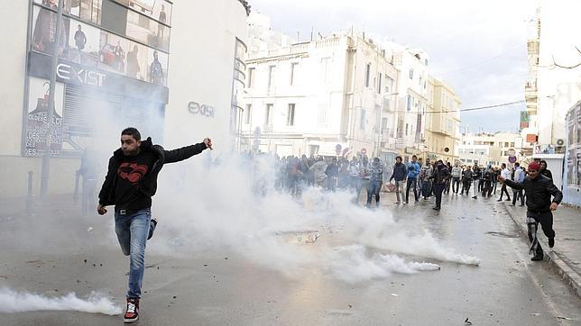 Un tribunal de Túnez condena a Ben Alí a cinco años de cárcel por corrupción