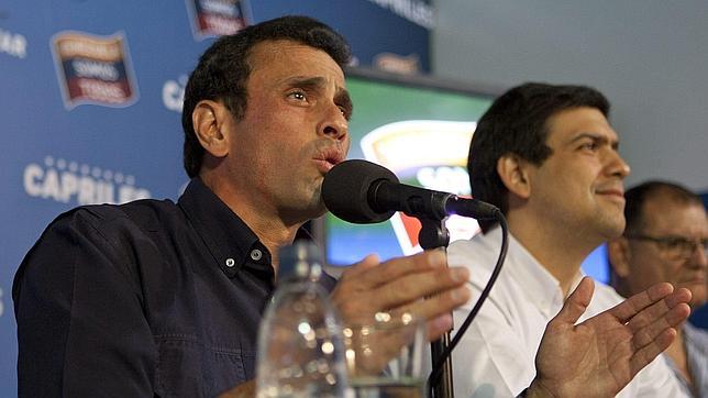 Capriles da su visto bueno al examen del 100% de los votos emitidos