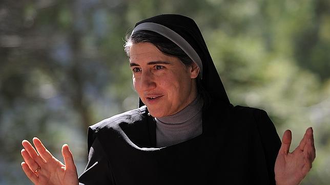 Teresa Forcades, la monja antivacunas que abraza el independentismo y el 15-M