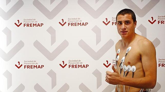 El Atlético de Madrid ficha al central uruguayo José María Giménez