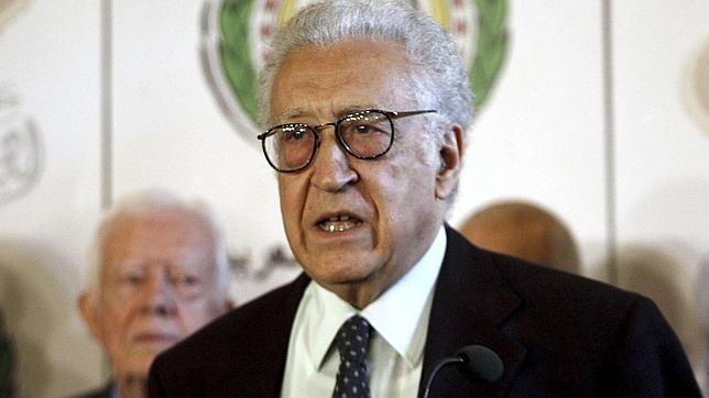 Brahimi reclama a Al Assad ante la ONU que no se presente a la reelección en Siria