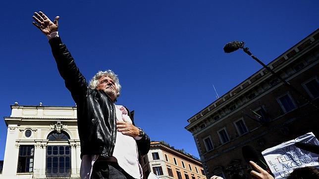 Grillo sobre el día de la liberación del fascismo: «El 25 de abril está muerto»