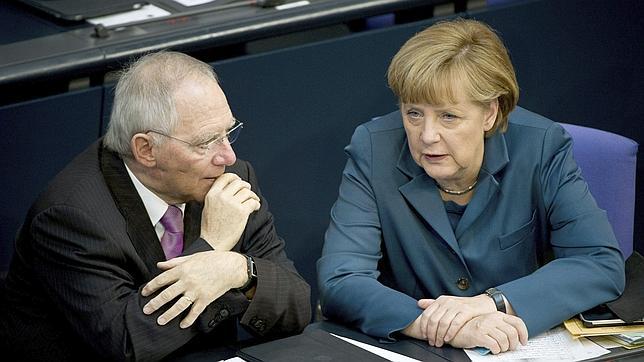 Schäuble afirma que el rescate a Chipre es modelo para futuras intervenciones