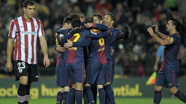 Alegría azulgrana al marcar ante el Athletic