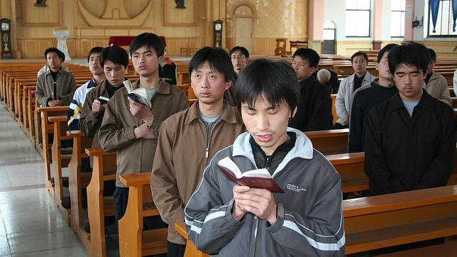 Un sacerdote por 2.000 euros