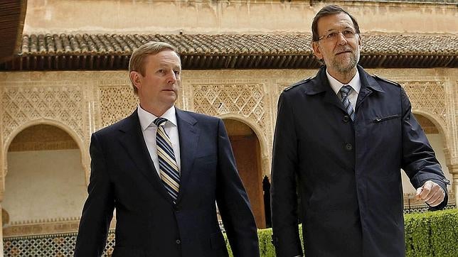 Rajoy afirma que creará empleo esta legislatura y no va a cambiar su Gobierno