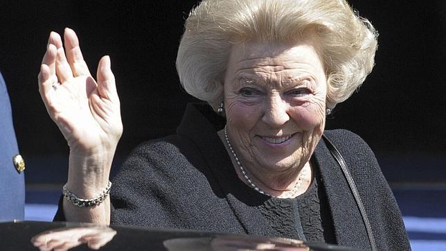 Los Príncipes llegan a Ámsterdam para asistir a la despedida de la Reina Beatriz