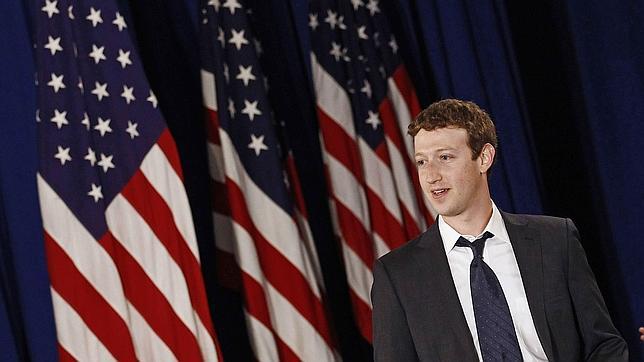 Mark Zuckerberg cobra un salario de un dólar
