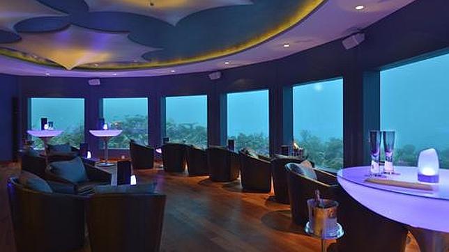 Inauguran la primera discoteca submarina del mundo