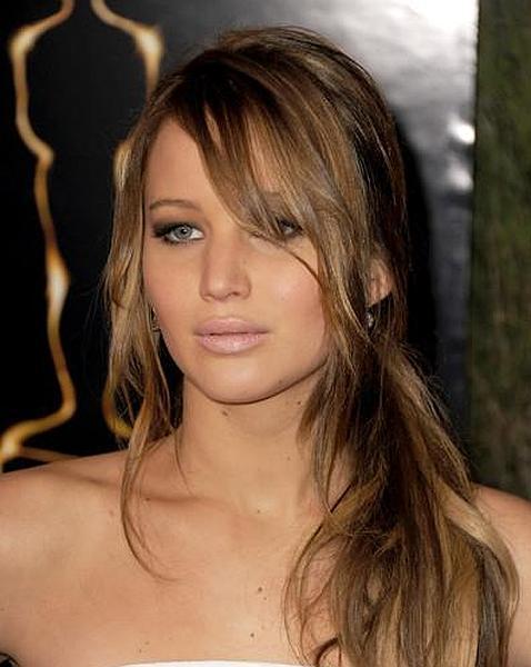 Jennifer Lawrence con lipstick tono «nude»
