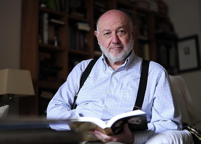 Eslava Galán: «Toca acomplejarnos de ser españoles. ¡No tenemos de qué avergonzarnos!»