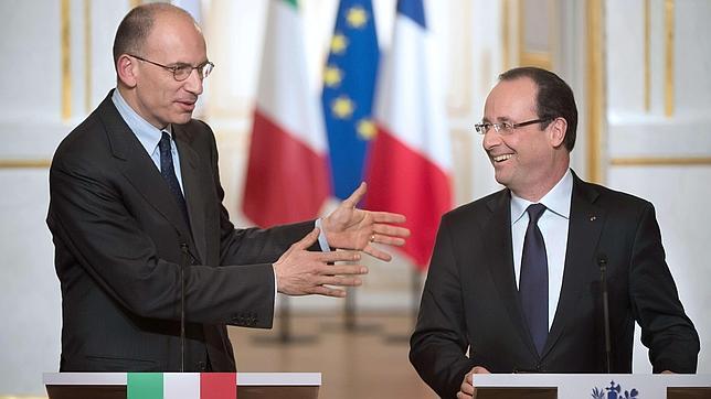 Hollande reivindica junto a Letta la instauración de la unión bancaria