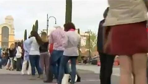 Colas de 1.500 personas en la Feria de Empleo de Las Rozas Village