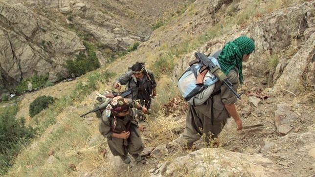 Los guerrilleros del PKK inician su retirada de Turquía según lo acordado con Ankara