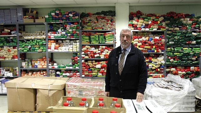 «No tiene por qué haber gente rebuscando en los cubos de la basura»