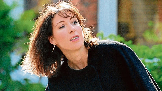 Los negocios oscuros de Samantha, la esposa del primer ministro británico