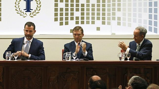 Los ingenieros trasladan al Príncipe su propuesta para sacar a España de la crisis