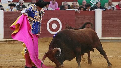 Puerta grande para Perera en Valladolid
