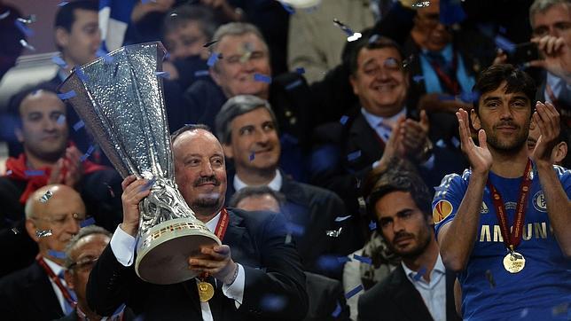 La prensa británica se rinde a Rafa Benítez